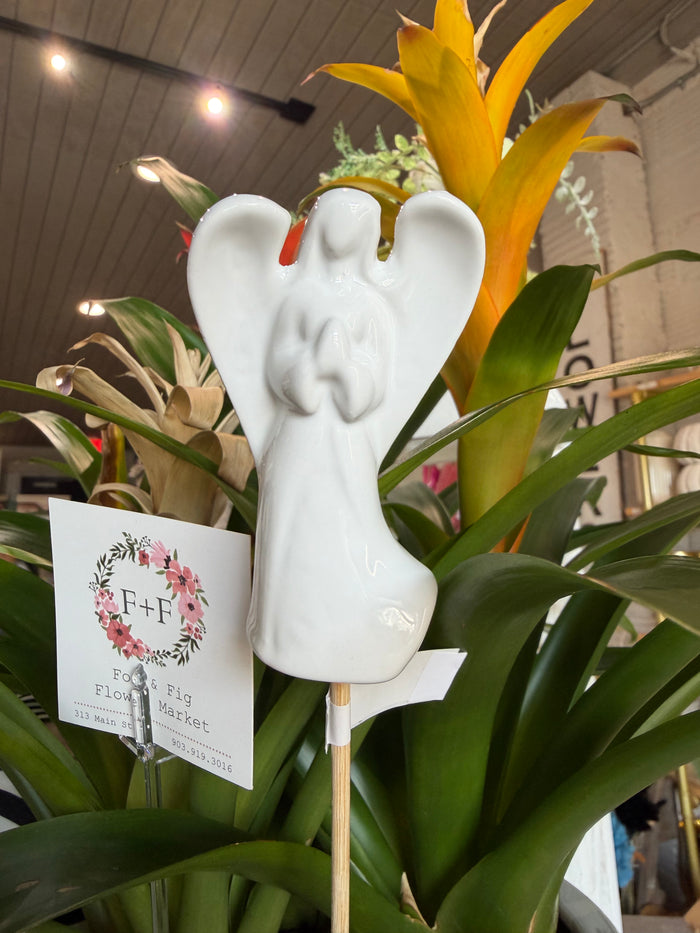 White Angel Pottery Pick
