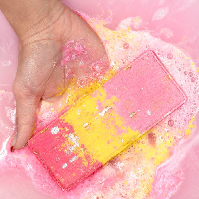 Fizz Bar Bath Bomb ~ Various Flavors