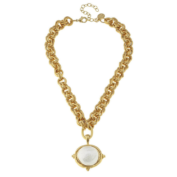 Susan Shaw ~ Gold Chain Necklace with Cotton Pearl